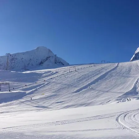 In Koenigsleiten By Zillertal Arena * 왈드임핀즈가우